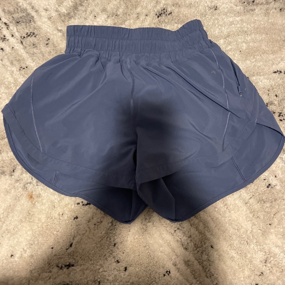 Blue Lululemon hottie hot 3’ shorts